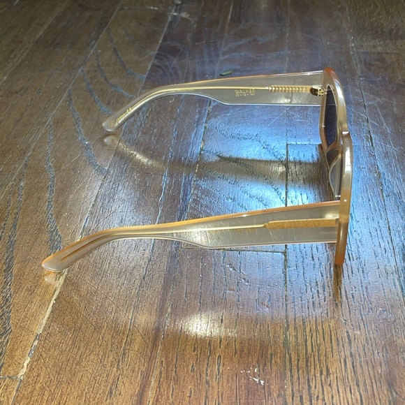 Walker Square Beige Sunglasses - Picture 2 of 3